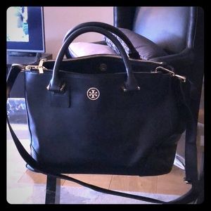 Authentic Tory Burch Robinson Large double zipper